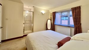 Photo 19- click for photo gallery